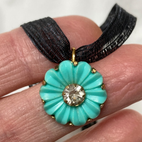 necklace on ribbon vintage blue charm with faux diamond - Picture 11 of 11